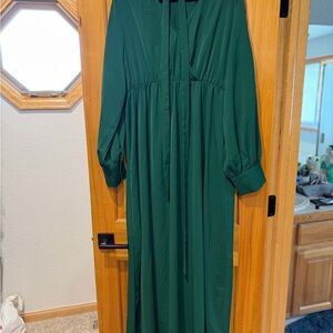 Elegant Green Long Sleeve Dress
